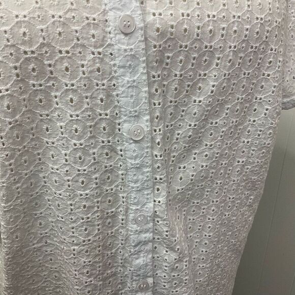 Alfred Dunner Women’s 20W White Eyelet Lace Detail Short Sleeve Blouse Top - Picture 3 of 11